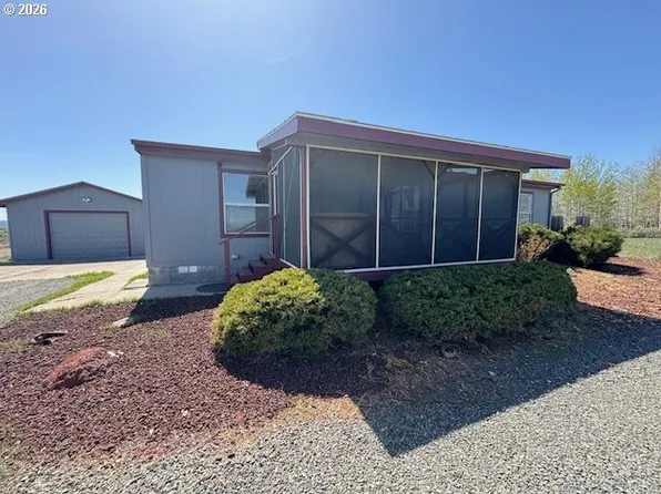 85474 Christmas Valley Hwy, Silver Lake, OR 97638