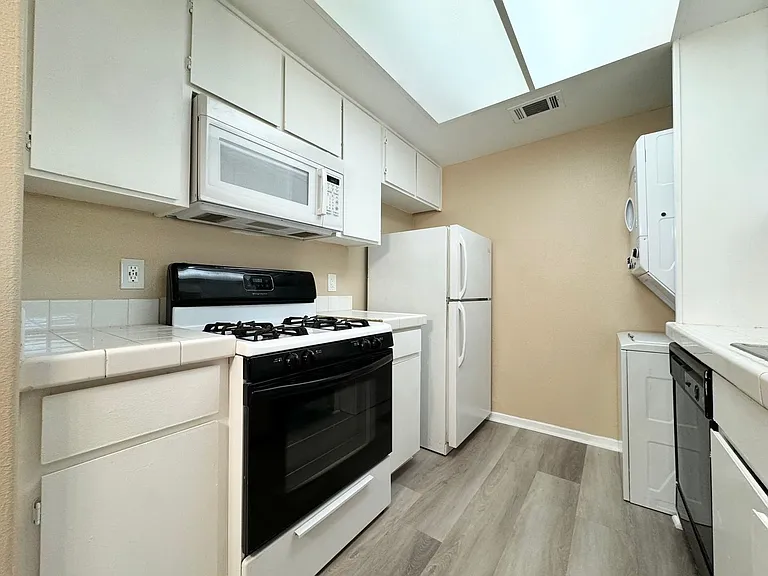 45546 Aladdin St #D201 — Photo 4