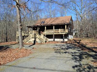 110 Karl Hope Blvd, Lackawaxen, PA 18435