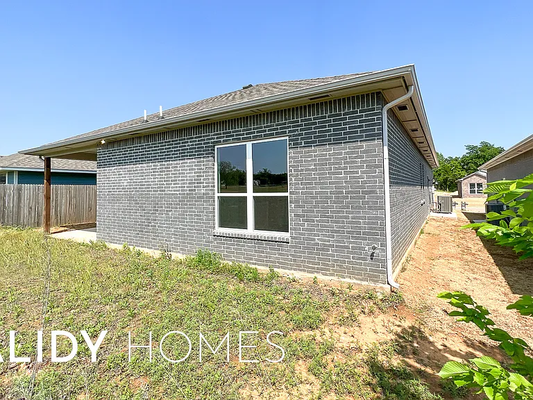 505 Remington Ave — Photo 22