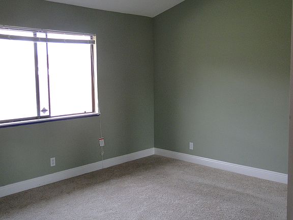 master bedroom w bathroom