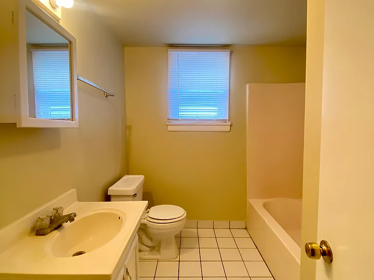 7719 Zimpel St — Photo 5