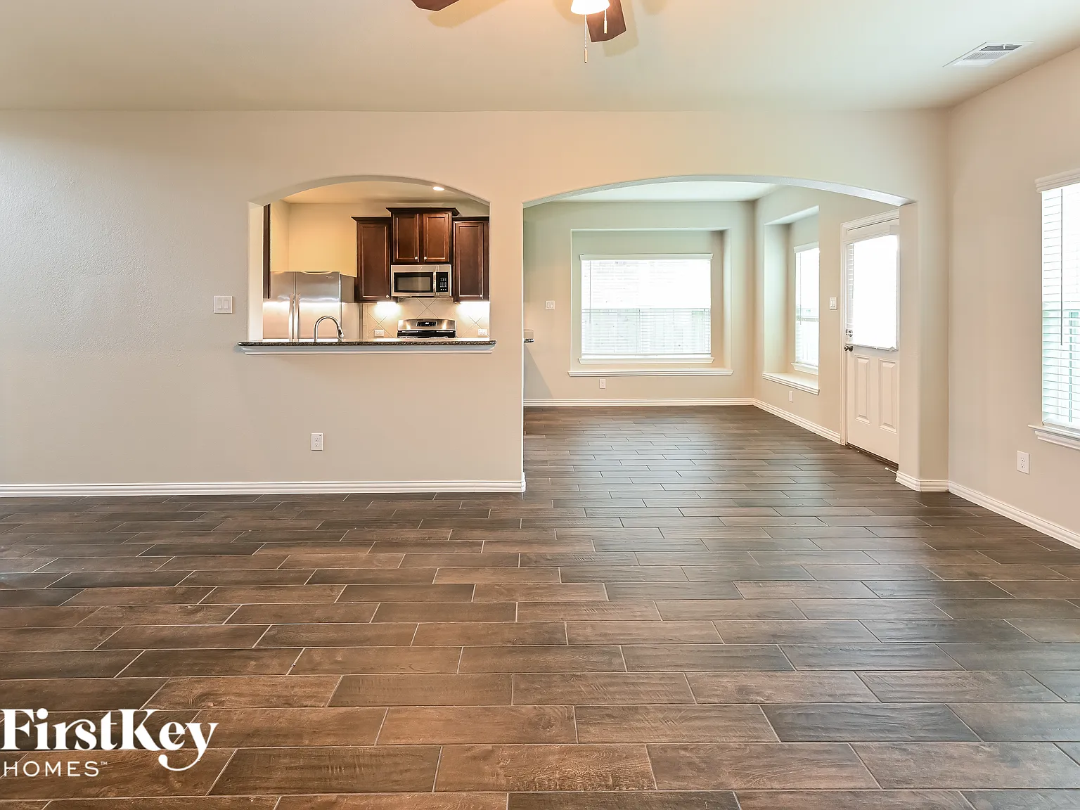 4 bed, 2.5 bath, 2140 sqft, $2,535 — Photo 3