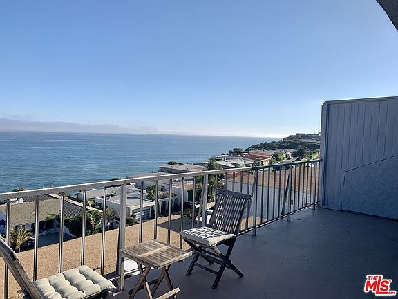 5th image of 18203 Coastline Dr APT 15