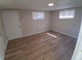 2805 W Lake Shore Dr, Memphis, TN 38127