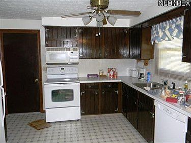 2nd image of 1626 Malone St