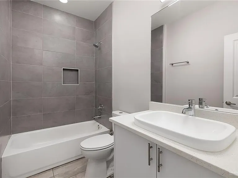 3802 N Robin Ave #3 — Photo 12