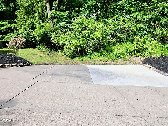 3rd image of 1204 Vallamont Dr NW