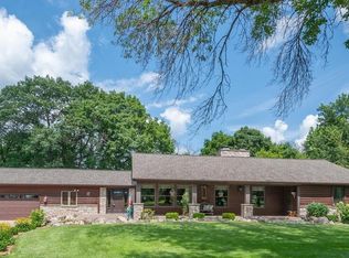 3882 Chippewa Rd, Loretto, MN 55357