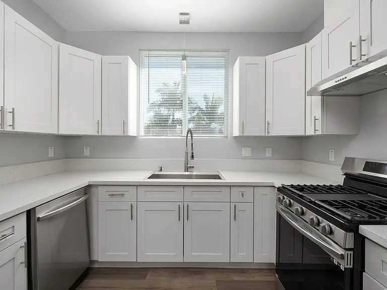 7915 Milton Avenue — Photo 11