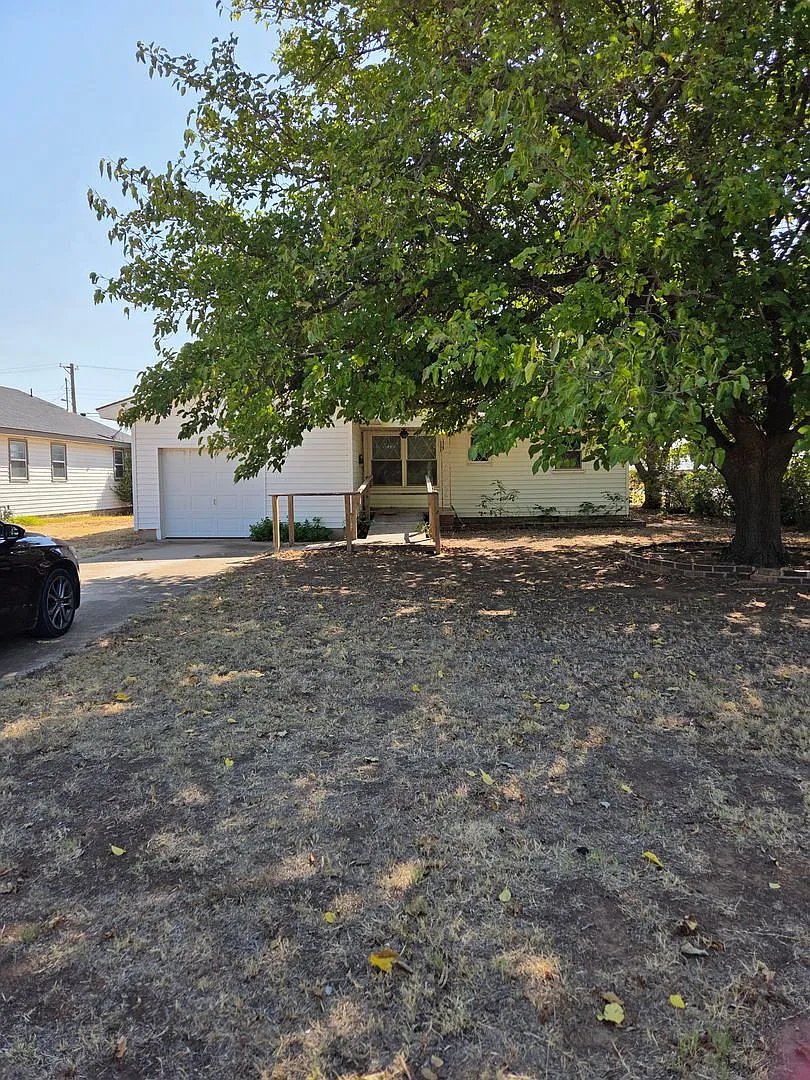 516 S Park Ln - Graneronett Main St., LLC — Photo 1