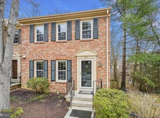 6824 Earthstar Ct, Springfield, VA 22152