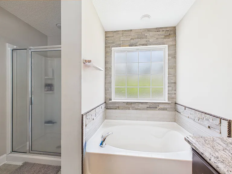 213 Grandview Dr — Photo 21