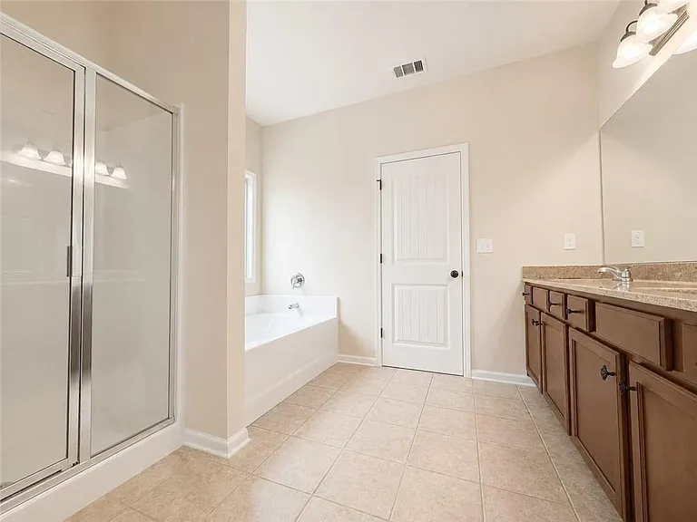 4106 Water Mill Dr — Photo 6