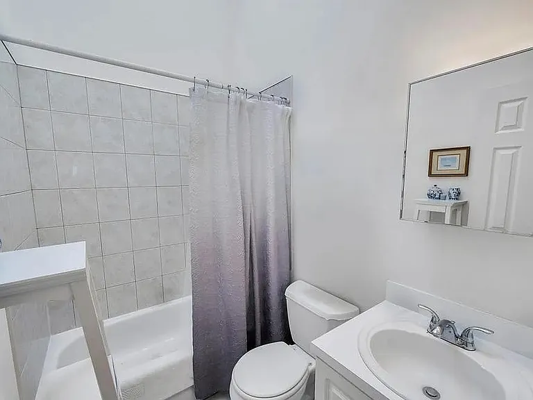18 Hillcrest St #2 — Photo 11