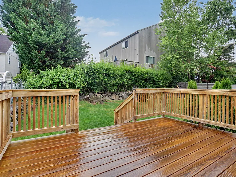 70 Ritch Ave #C — Photo 11