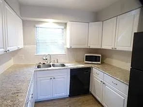 8715 Ilona Ln — Photo 6