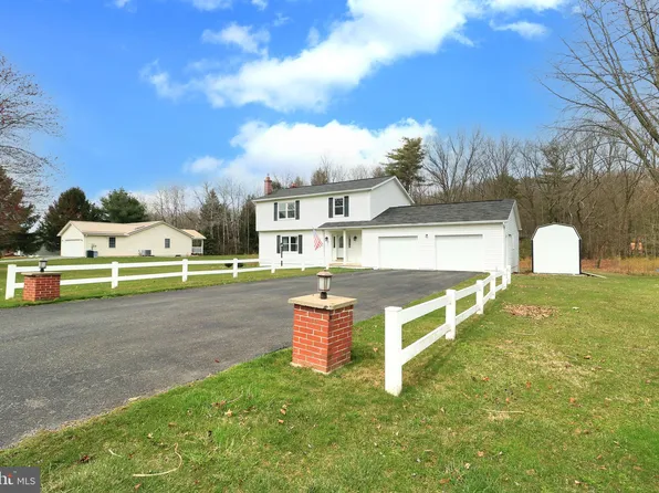 111 Buckhorn Rd, Port Matilda, PA 16870