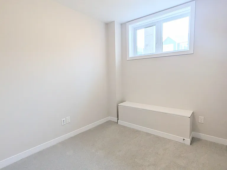 127 Beebalm Cres — Photo 22