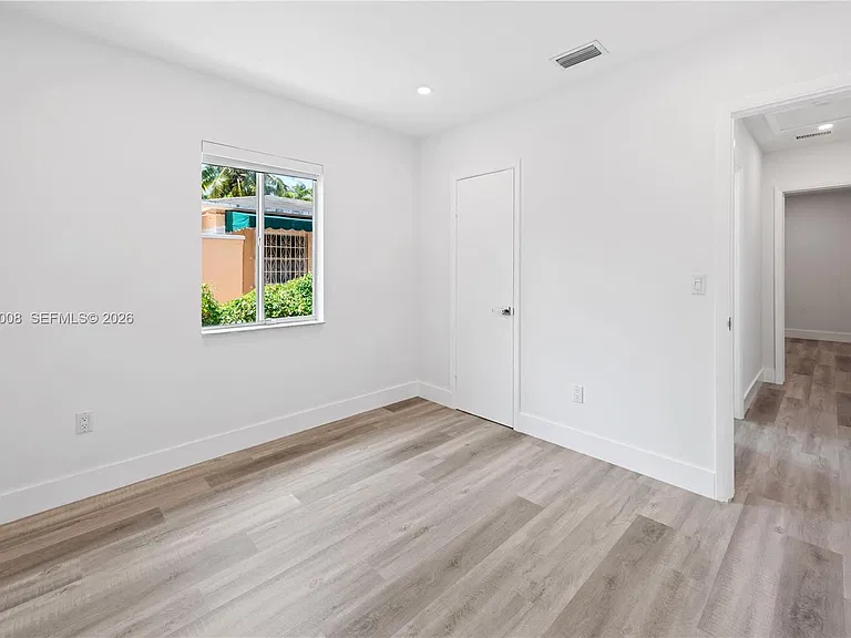 2721 SW 29th Ct — Photo 14