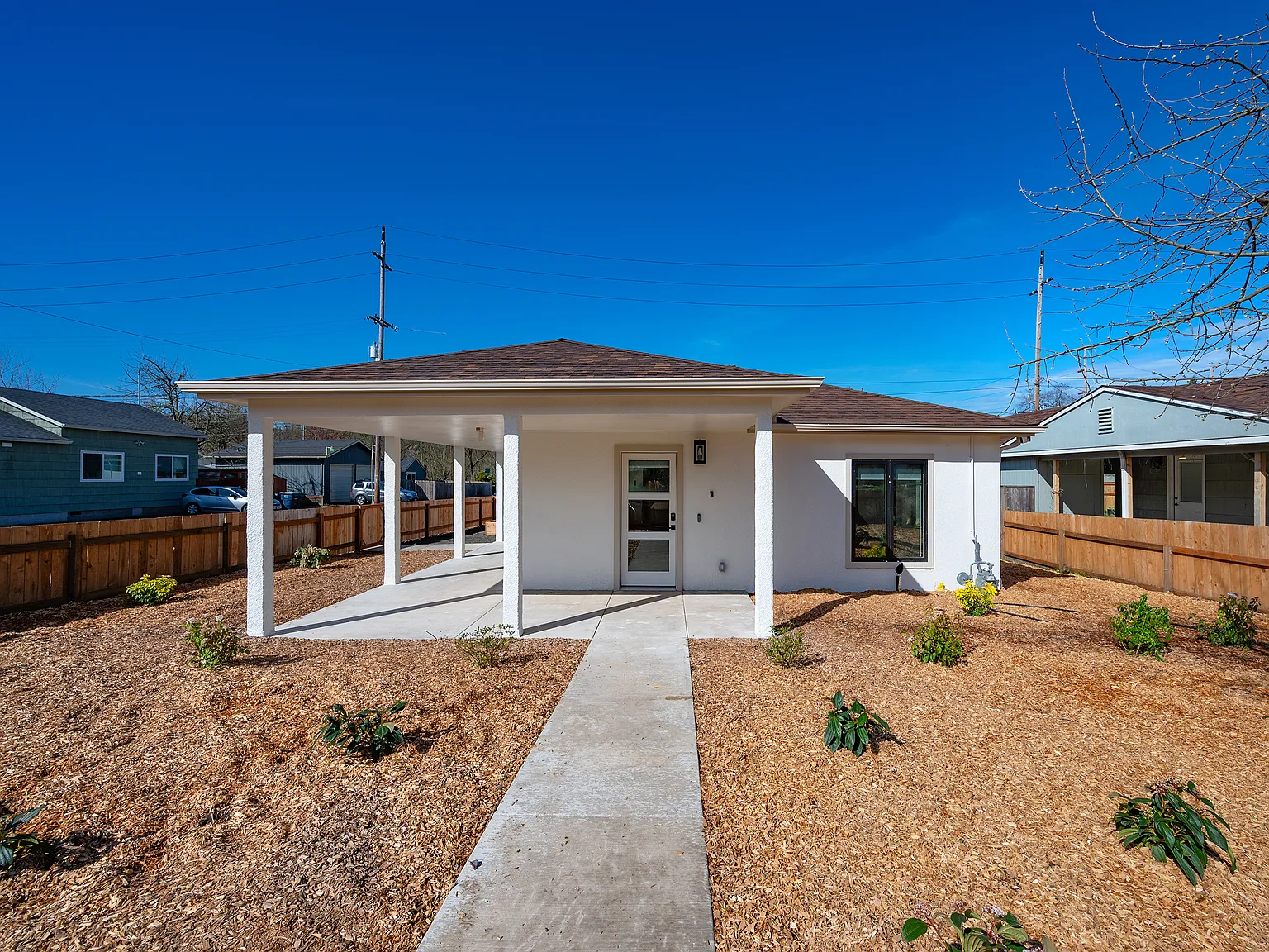 3 bed, 1250 sqft, $2,995 — Photo 1