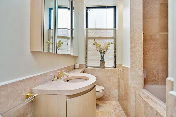 Sold by Keller Williams NYC | media 9