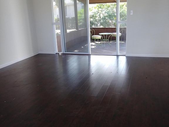 3rd image of 1485 Thomas St