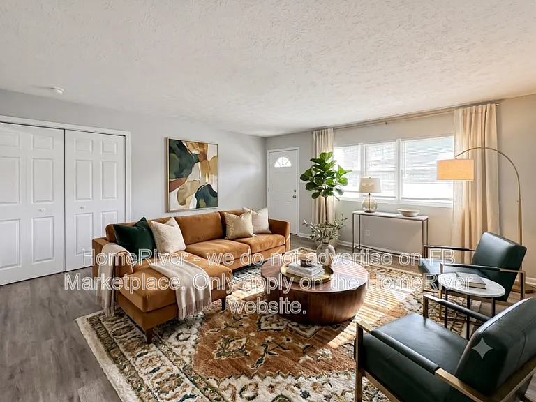 809 Spring Valley Dr — Photo 2
