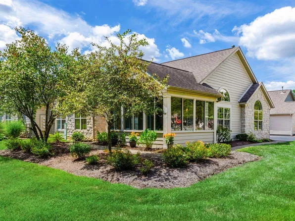 5356 Meadowood Ln, Westerville, OH 43082