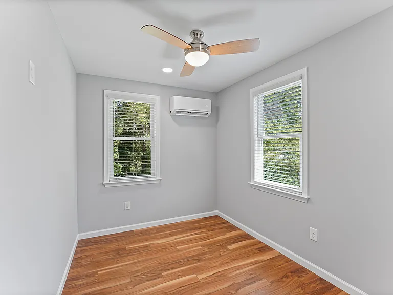 425 E Maple St #2 — Photo 14