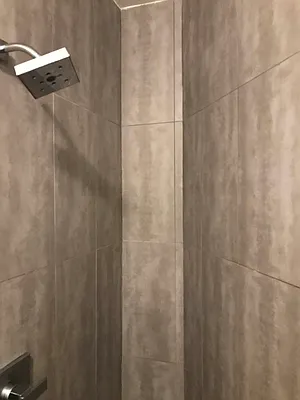 Rented by Arwell Realty | media 7