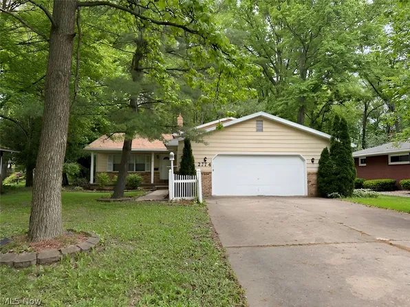 2774 Beal St NW, Warren, OH 44485