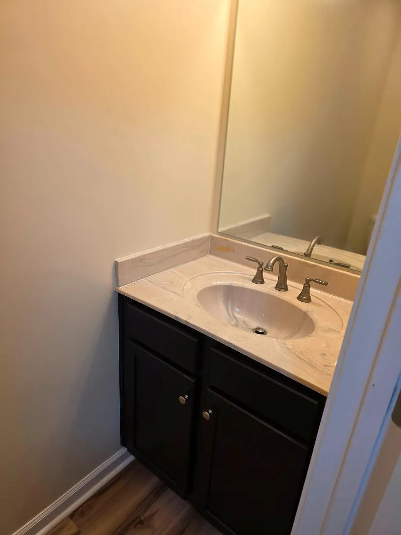329 Wayne Drive — Photo 3