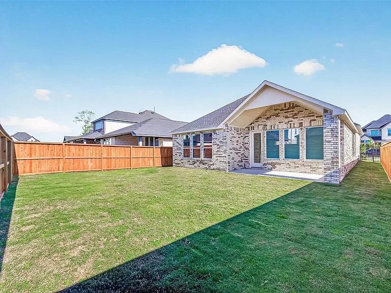 4916 Northern Woods Dr — Photo 44