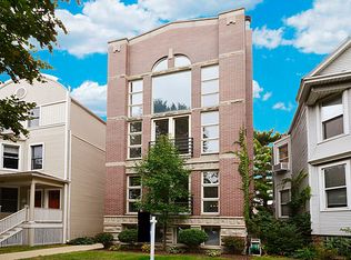 2115 W Addison St #1, Chicago, IL 60618