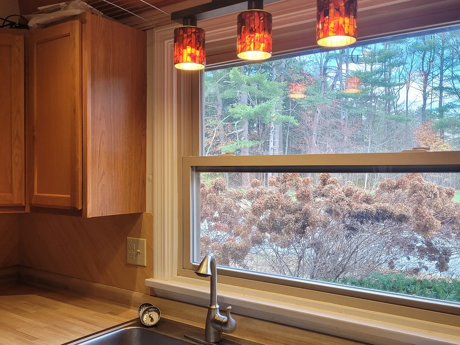 2 bed, 1100 sqft, $2,200 — Photo 3