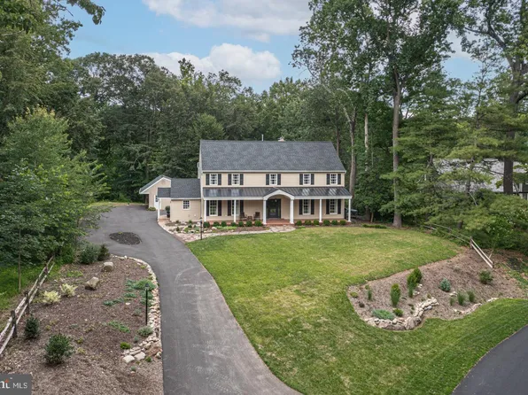 25 Bailey Dr, Washington Crossing, PA 18977