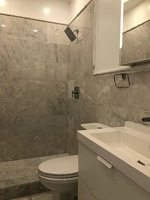 Rented by Aryeh Realty | media 35