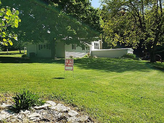 Corner lot