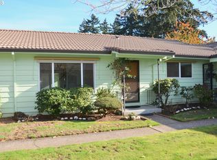 12590 SE Main St, Portland, OR 97233