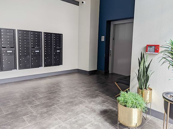 2nd image of 2213 Poquito St Unit 306