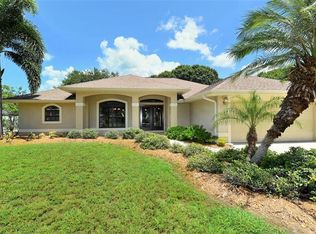 209 Gulf Ave, Nokomis, FL 34275