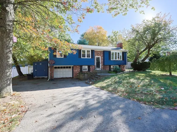 41 Carleton St, Attleboro, MA 02703
