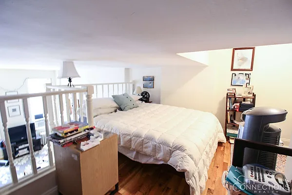 Rented by City Connections Realty | media 7