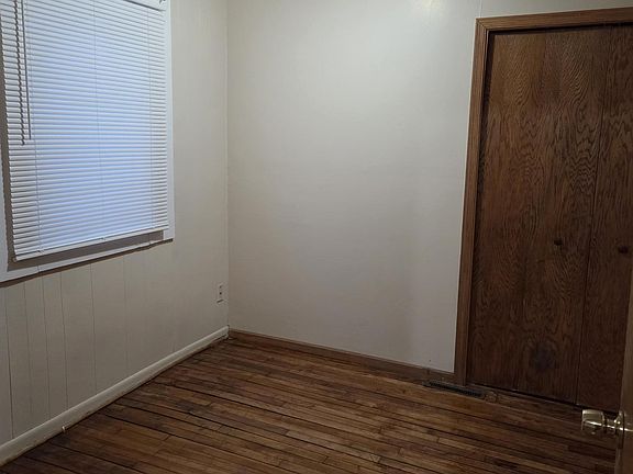 3rd image of 4006 Bryant Ave N