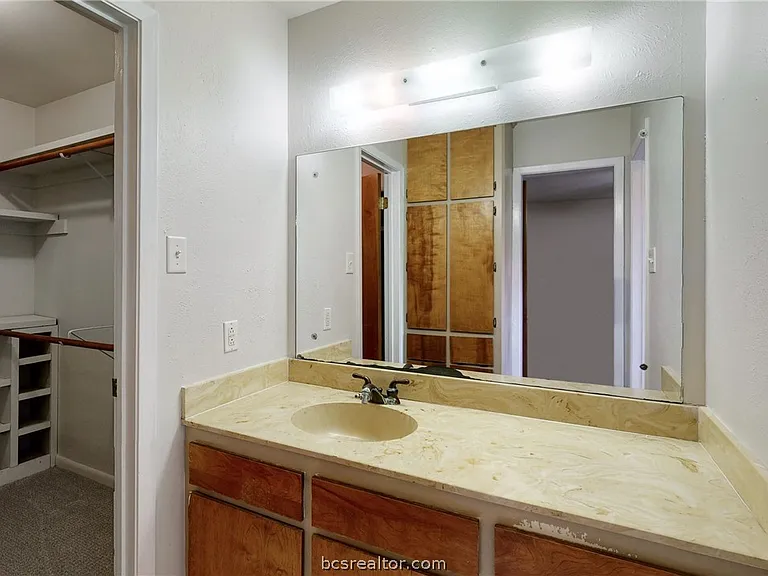 3204 Wilderness Rd — Photo 9