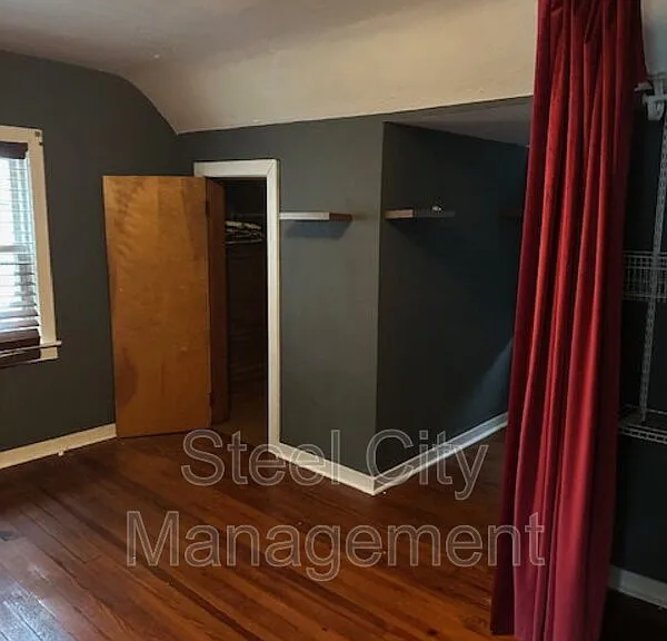 851 Kennedy St — Photo 7
