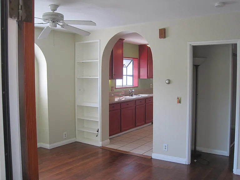 1768 Cable St — Photo 3