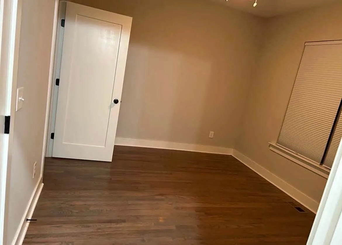 3 bed, 1885 sqft, $1,210 — Photo 1
