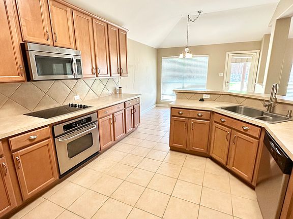 2nd image of 655 Campolina Dr
